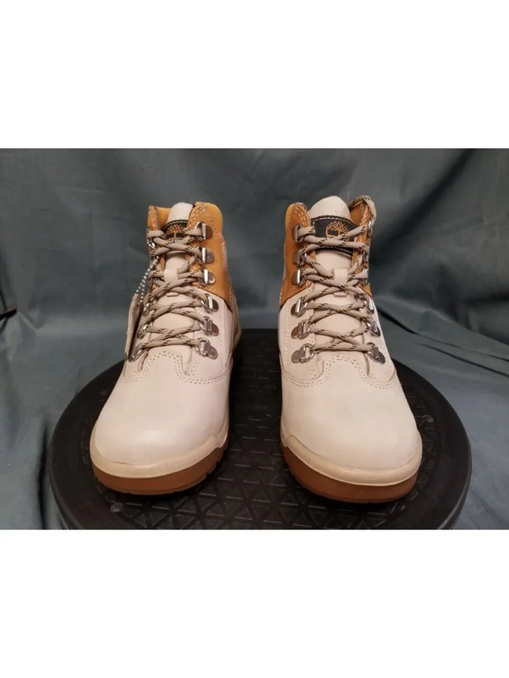 Timberland Field Boot Hi Light Beige Nubuck Kids Size 2 NEW NO BOX!